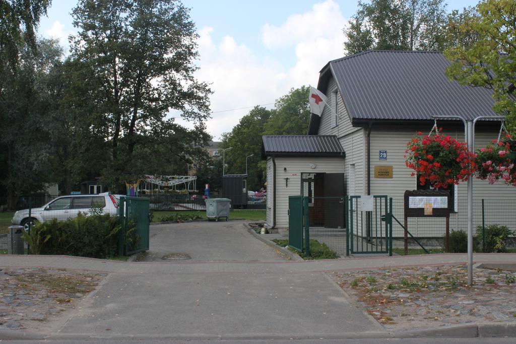 Latvijas Sarkana Krusta Viesnica Rēzekne Esterno foto